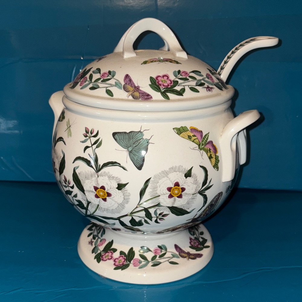Portmeiron Botanic Garden Soup Tureen and Ladle - Picture 2 of 8